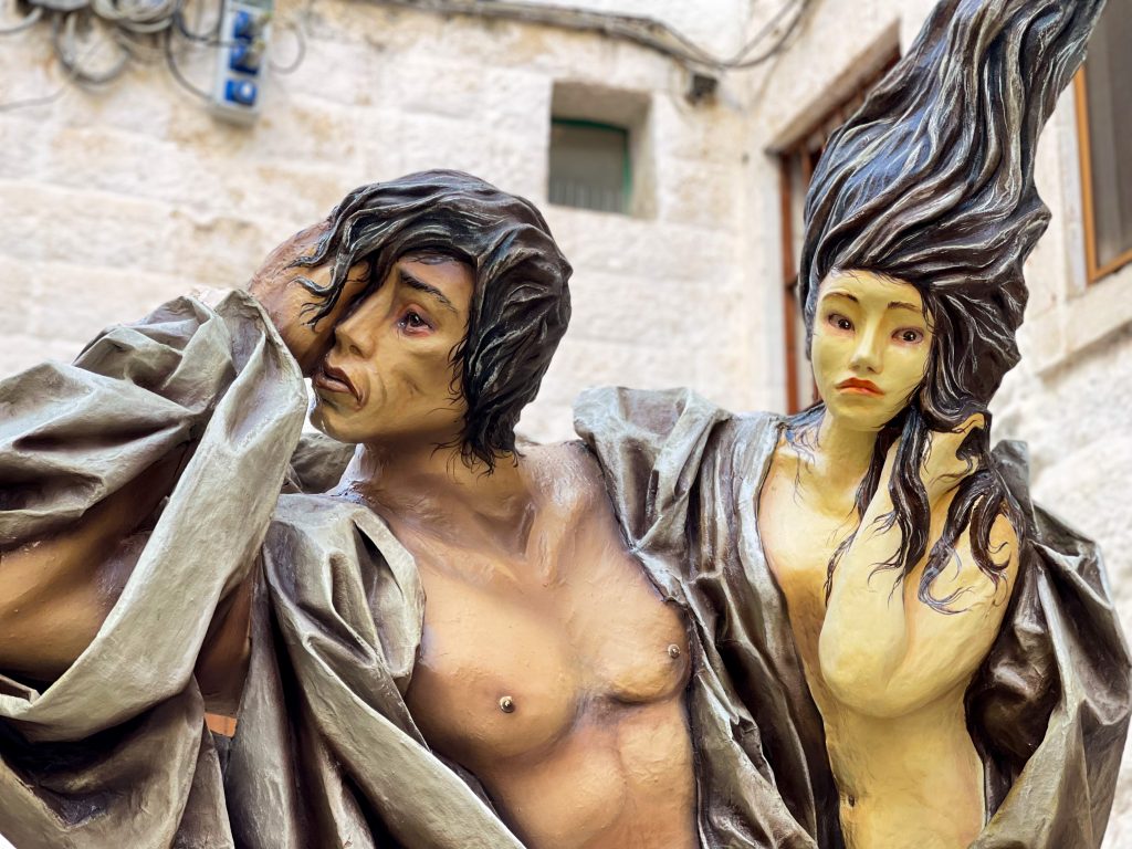 Creazioni in cartapesta a Putignano per rivivere la Divina Commedia di Dante