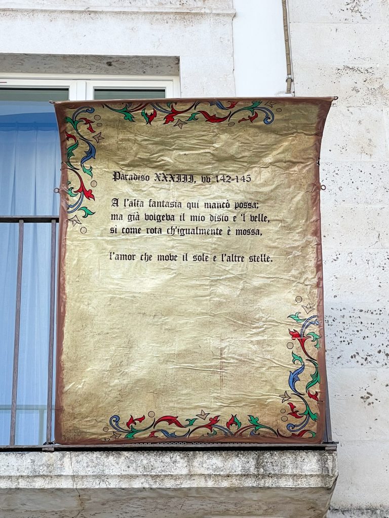 Creazione in cartapesta a Putignano per rivivere la Divina Commedia di Dante