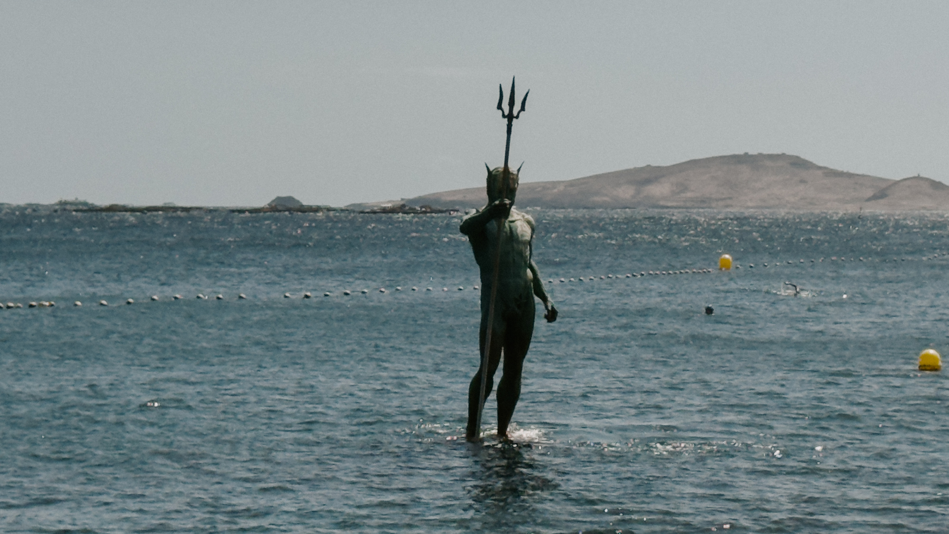 Statua del dio Neptuno a Playa Melenara, Gran Canaria