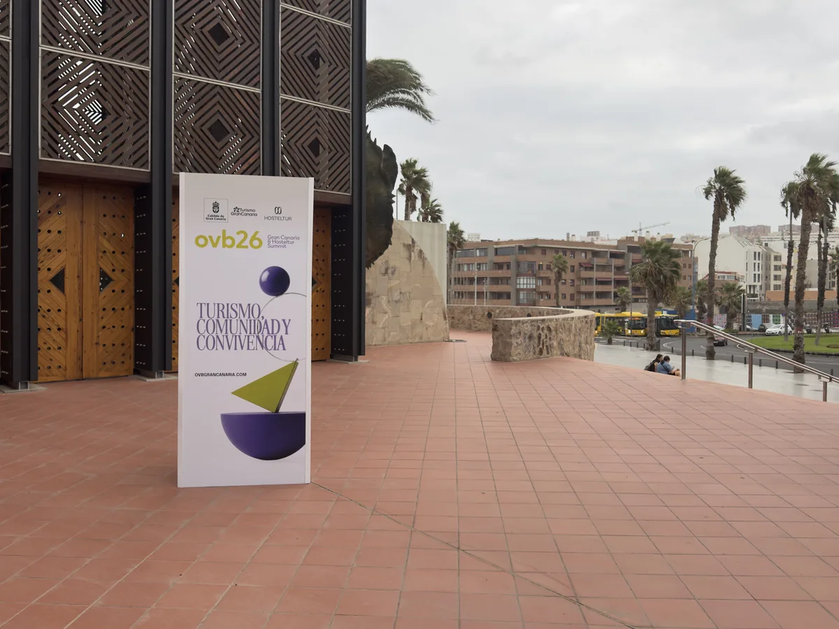 Overbooking Gran Canaria: ingresso auditorium Alfredo Kraus